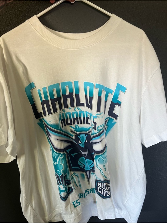 NBA Other - NBA White Crewneck Tee Charlotte Hornets